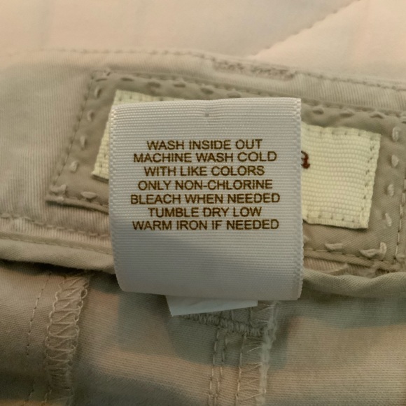 Sonoma Life Style Capris Beige Stretch High Waisted Side and Back Pockets Size 6 - Picture 8 of 9